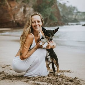 Meet your Posher, Angela